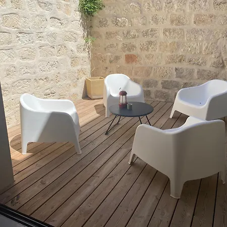 Feriehus Maison Diderot Aigues-Mortes
